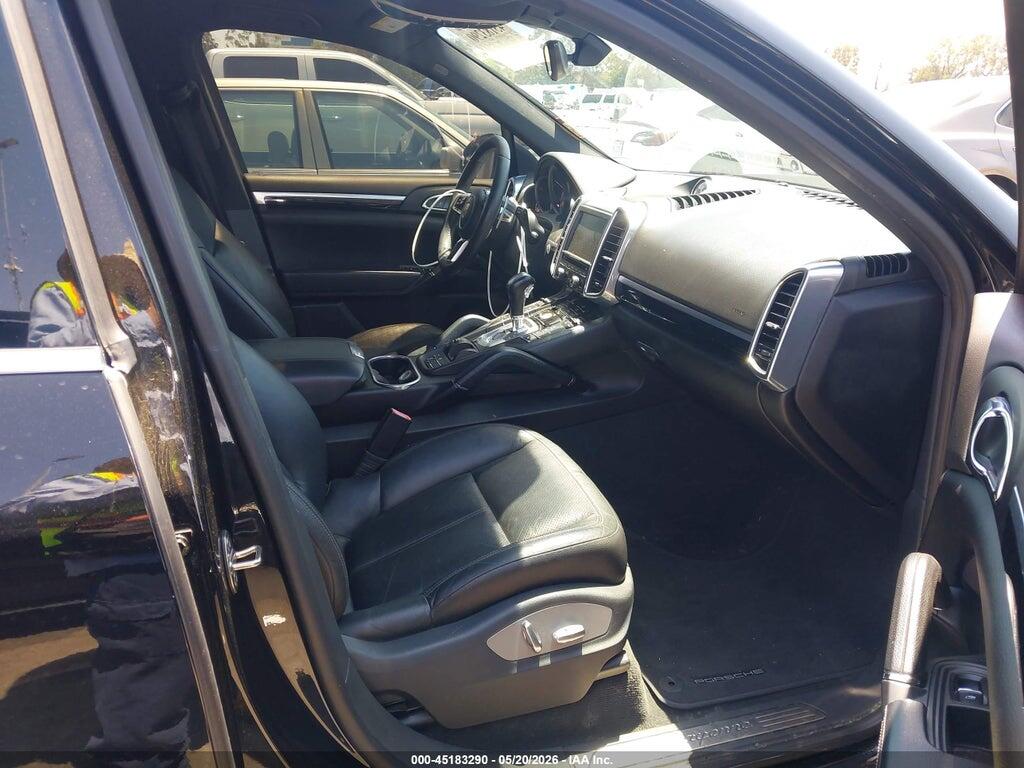 WP1AA2A22GLA10307 2016 PORSCHE CAYENNE photo no. 5