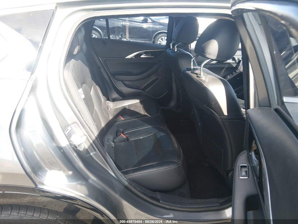 SJKCH5CP1JA057327 2018 INFINITI QX30 photo no. 8