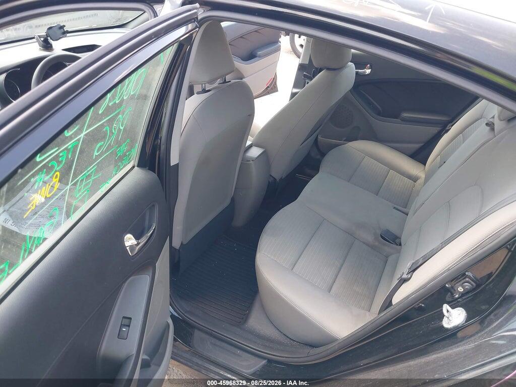 KNAFX4A6XG5476623 2016 KIA FORTE photo no. 8