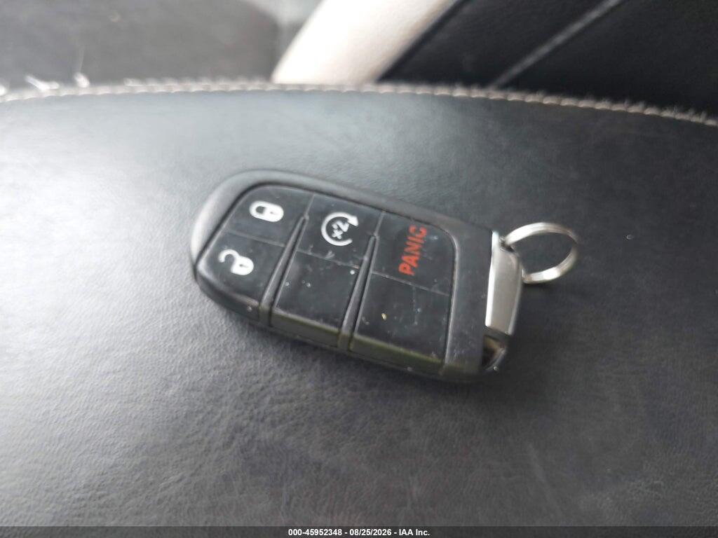 3C4NJCBB2JT489119 2018 JEEP COMPASS photo no. 11