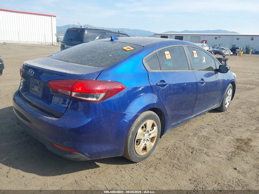 3KPFK4A71JE184655 2018 KIA FORTE photo no. 4