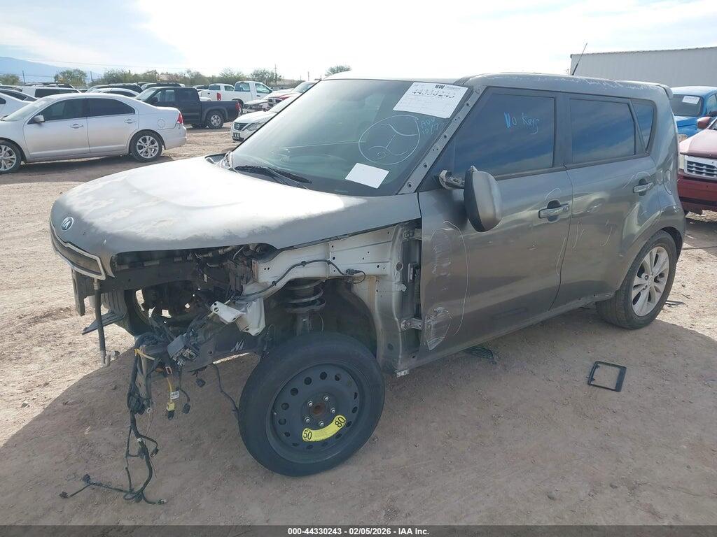 KNDJP3A58F7166763 2015 KIA SOUL photo no. 2