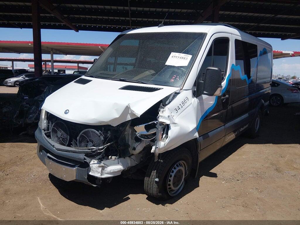 WD4PE7DC0E5850322 2014 MERCEDES-BENZ SPRINTER 2500 photo no. 2