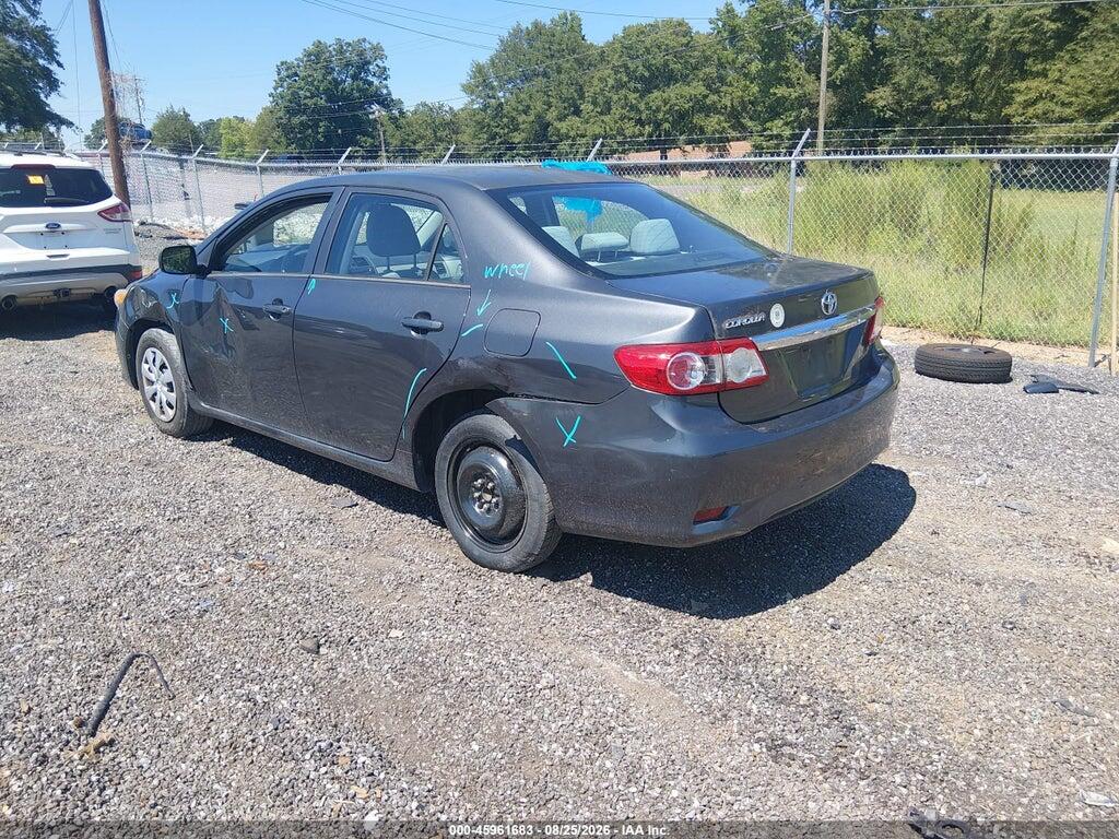 2T1BU4EE4DC077975 2013 TOYOTA COROLLA photo no. 3