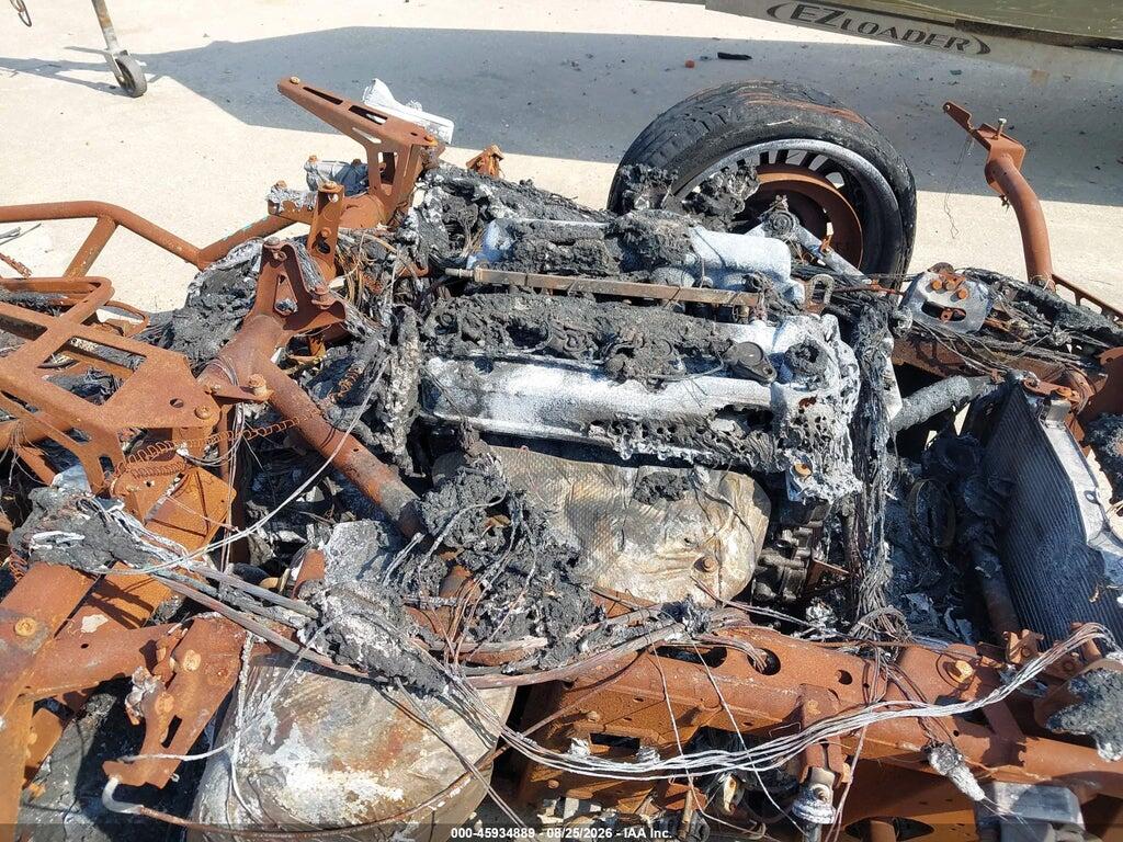 57XAAPHD5L8138003 2020 POLARIS SLINGSHOT photo no. 8