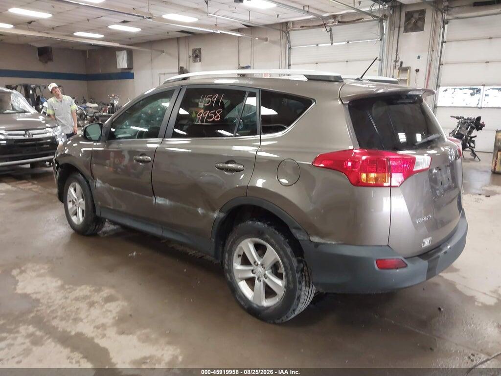 2T3RFREV8DW115204 2013 TOYOTA RAV4 photo no. 3