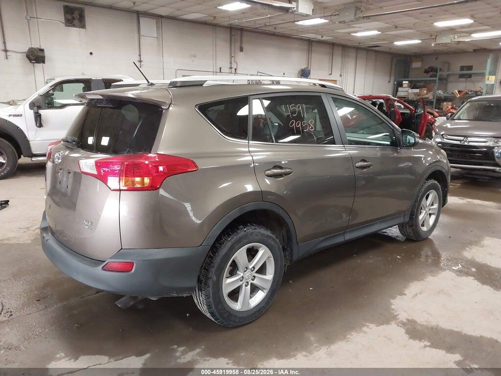 2T3RFREV8DW115204 2013 TOYOTA RAV4 photo no. 4