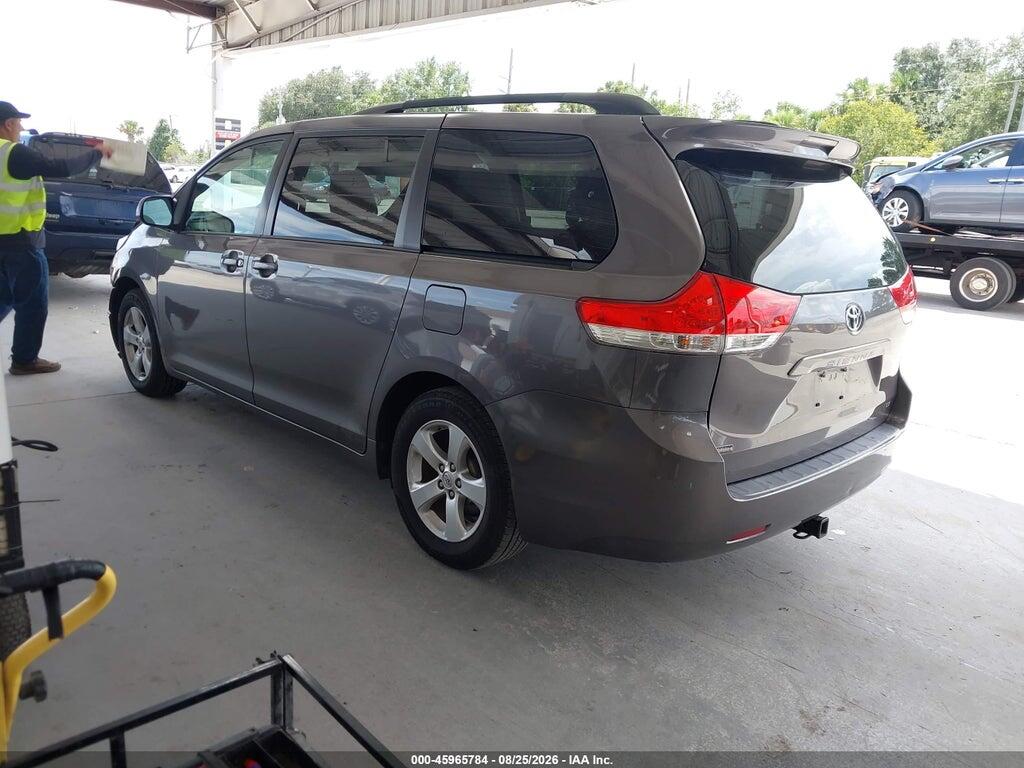 5TDKK3DC1DS383099 2013 TOYOTA SIENNA photo no. 3