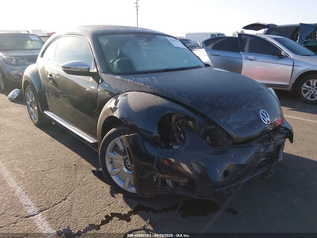 2013 VOLKSWAGEN BEETLE 3VWJP7AT5DM657426