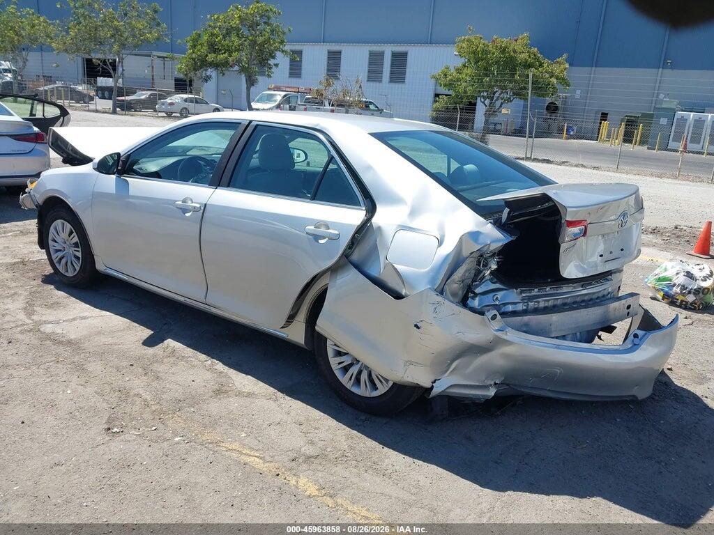 4T4BF1FK3ER427275 2014 TOYOTA CAMRY photo no. 3