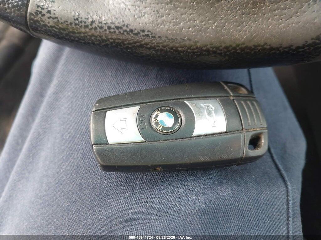 WBAPK7C53BA773404 2011 BMW 328I photo no. 11