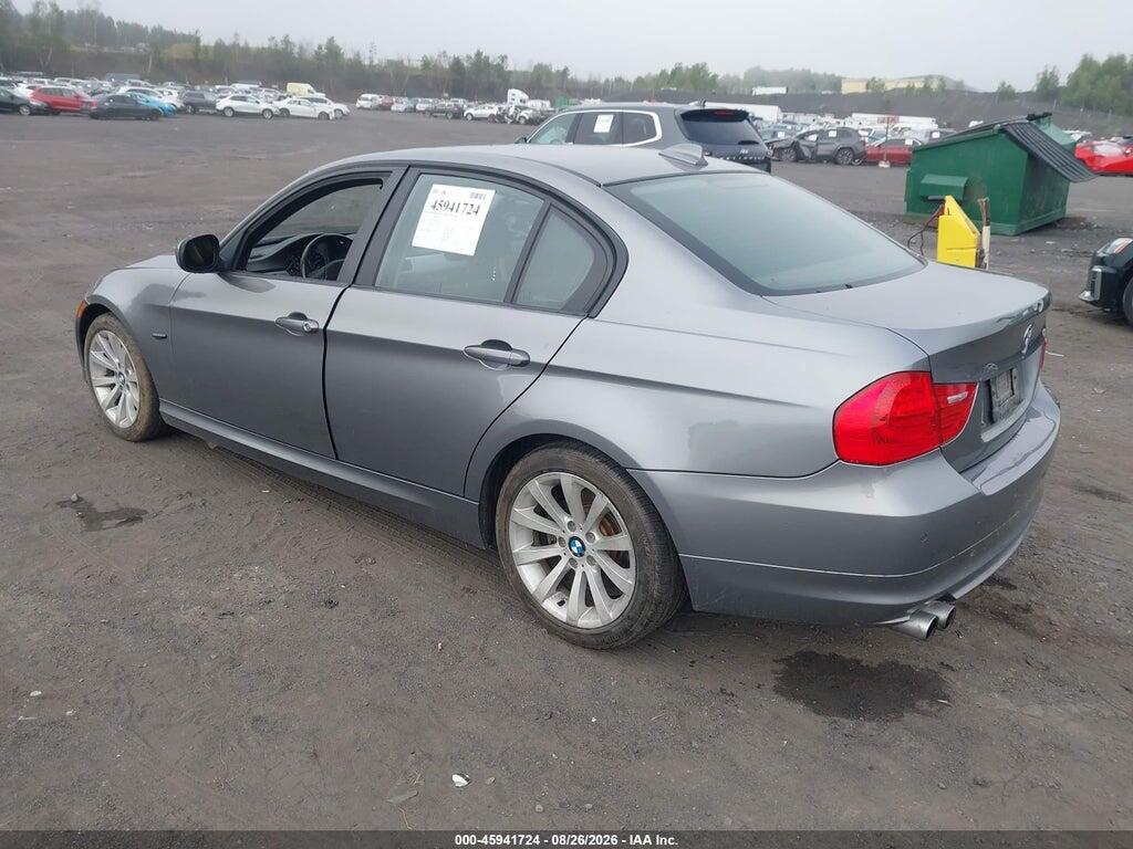 WBAPK7C53BA773404 2011 BMW 328I photo no. 3
