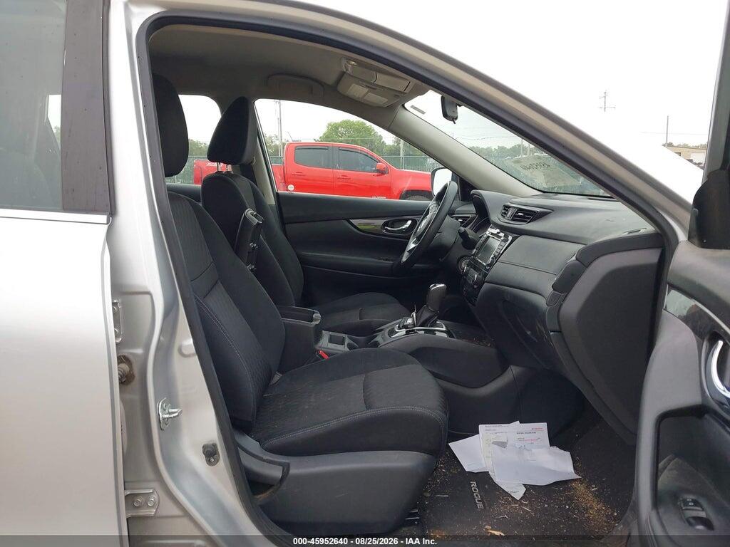 KNMAT2MV6JP590758 2018 NISSAN ROGUE photo no. 5