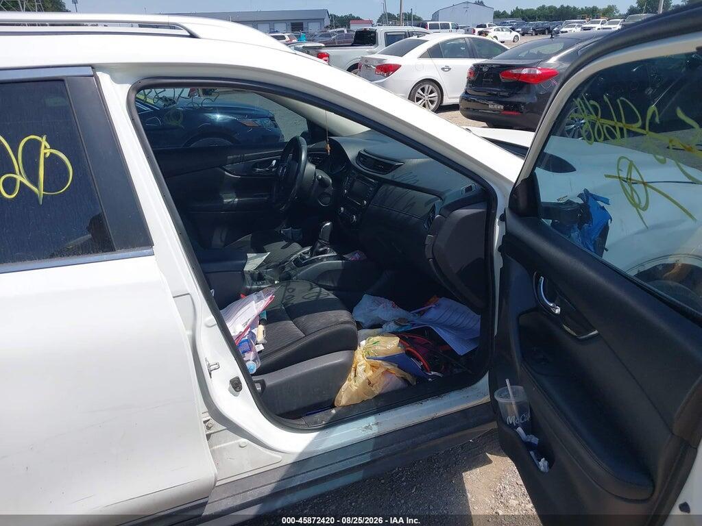 KNMAT2MT2JP524688 2018 NISSAN ROGUE photo no. 5