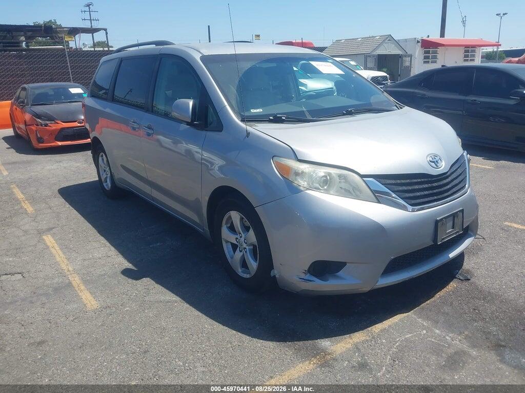 5TDKK3DC0ES497726 2014 TOYOTA SIENNA photo no. 1