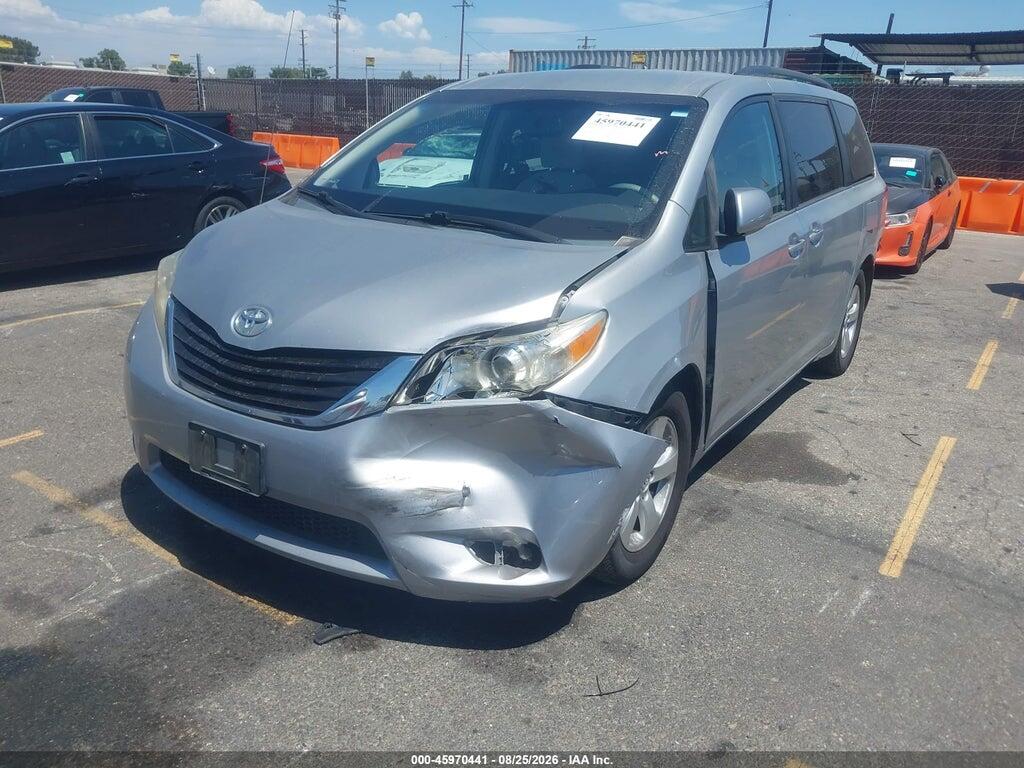 5TDKK3DC0ES497726 2014 TOYOTA SIENNA photo no. 2