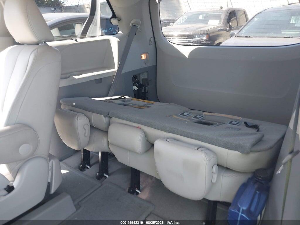 5TDKK3DC6ES454184 2014 TOYOTA SIENNA photo no. 12