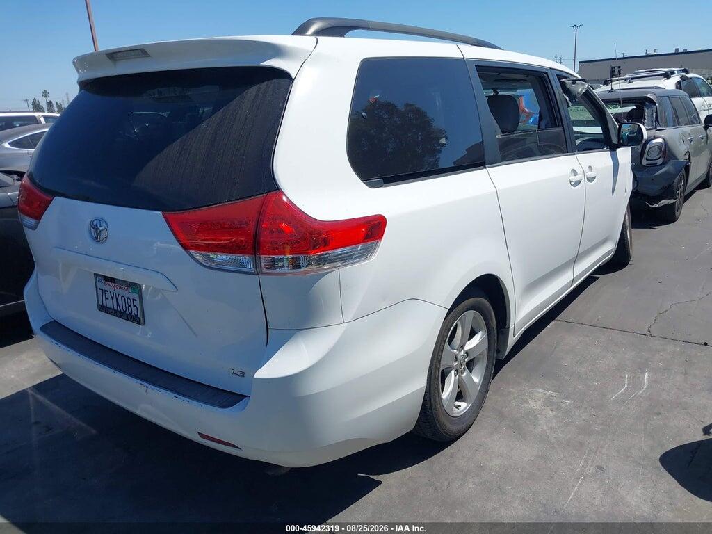 5TDKK3DC6ES454184 2014 TOYOTA SIENNA photo no. 4