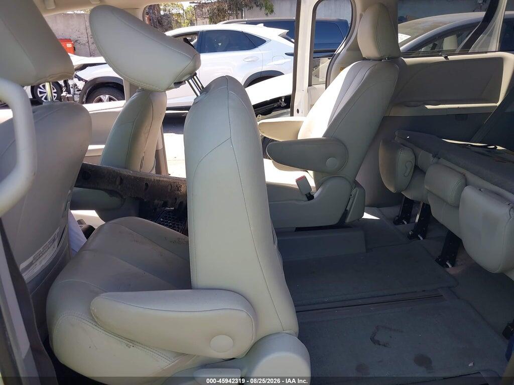 5TDKK3DC6ES454184 2014 TOYOTA SIENNA photo no. 8