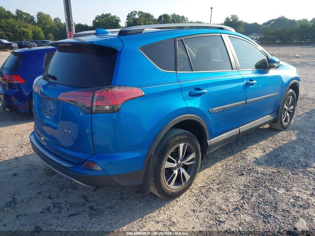 2T3WFREV7HW398798 2017 TOYOTA RAV4 photo no. 4