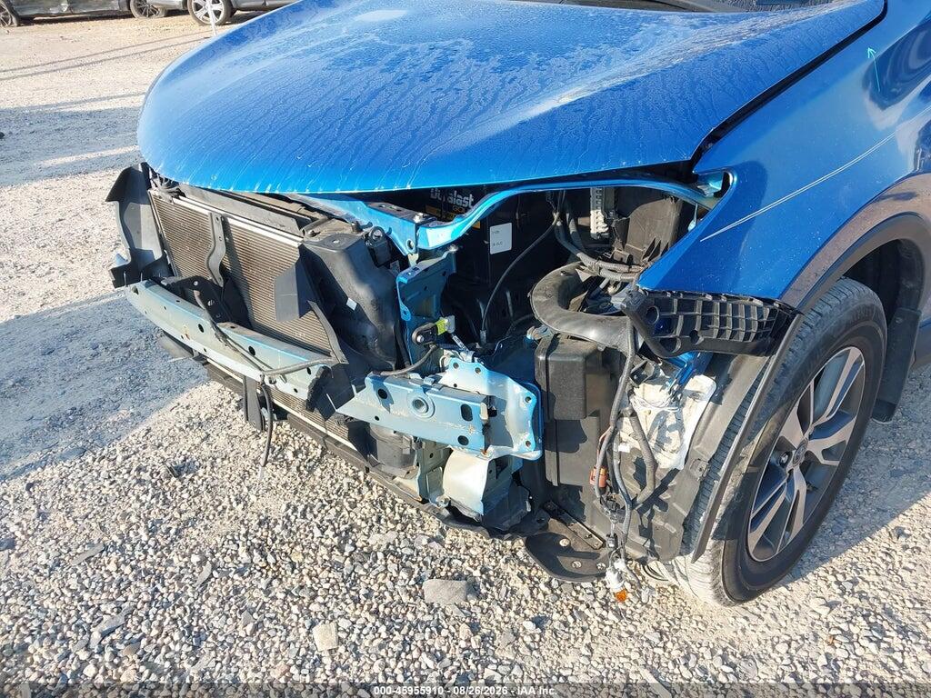 2T3WFREV7HW398798 2017 TOYOTA RAV4 photo no. 6