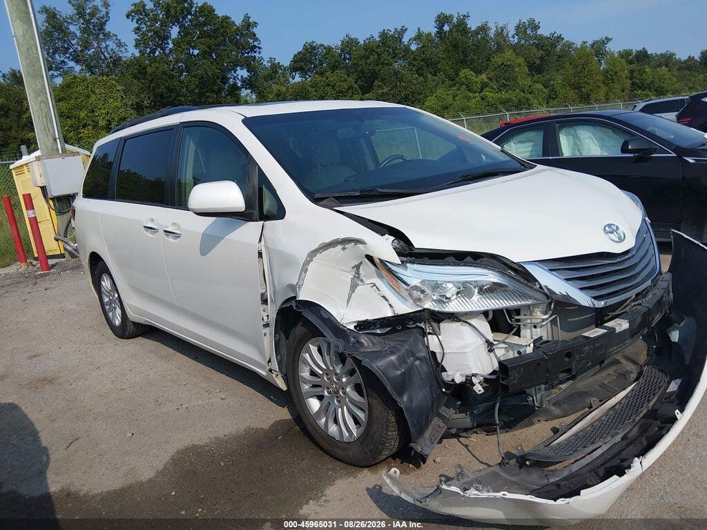 5TDYZ3DC7HS788735 2017 TOYOTA SIENNA photo no. 1