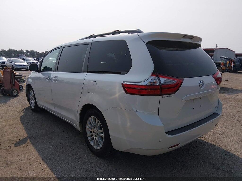 5TDYZ3DC7HS788735 2017 TOYOTA SIENNA photo no. 3
