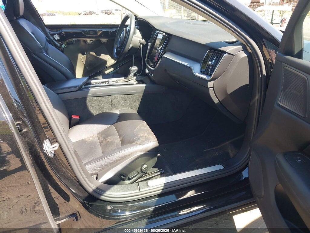 7JRA22TK4LG071691 2020 VOLVO S60 photo no. 5