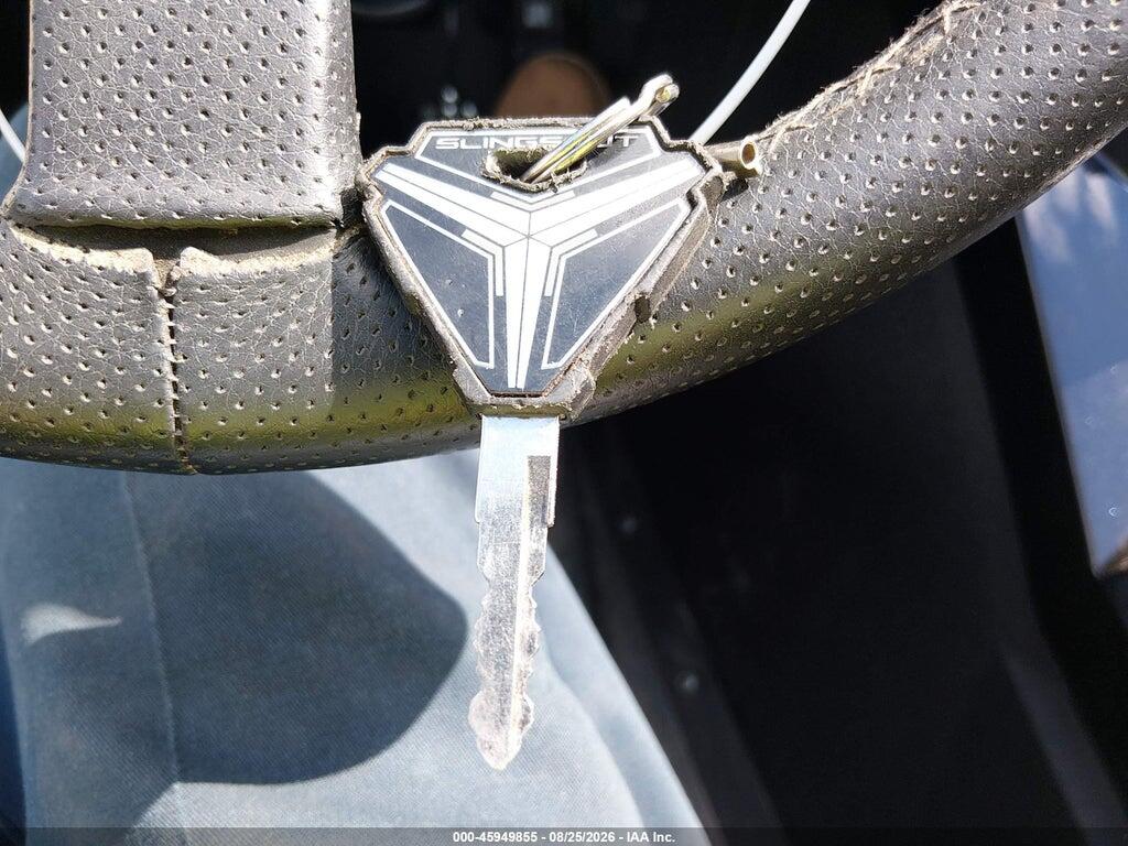57XAARFA2J8125324 2018 POLARIS SLINGSHOT photo no. 11