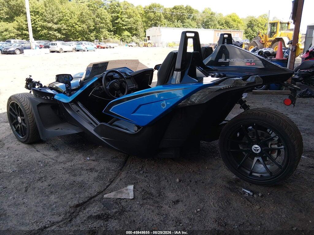 57XAARFA2J8125324 2018 POLARIS SLINGSHOT photo no. 3