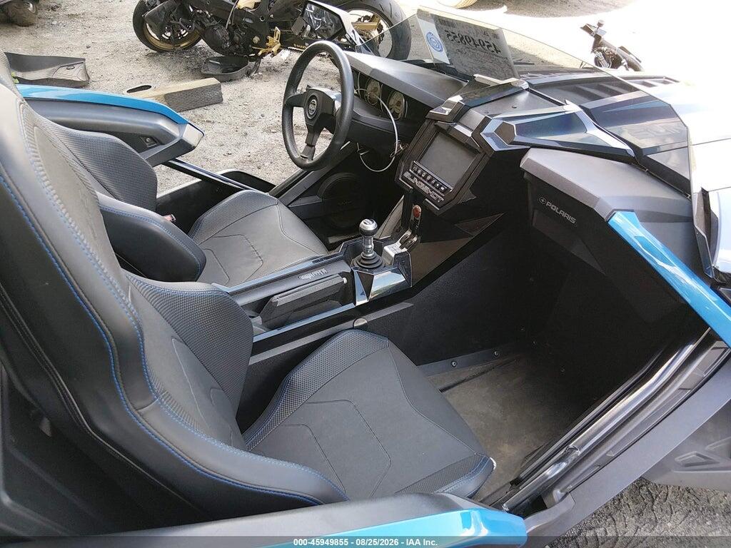 57XAARFA2J8125324 2018 POLARIS SLINGSHOT photo no. 5