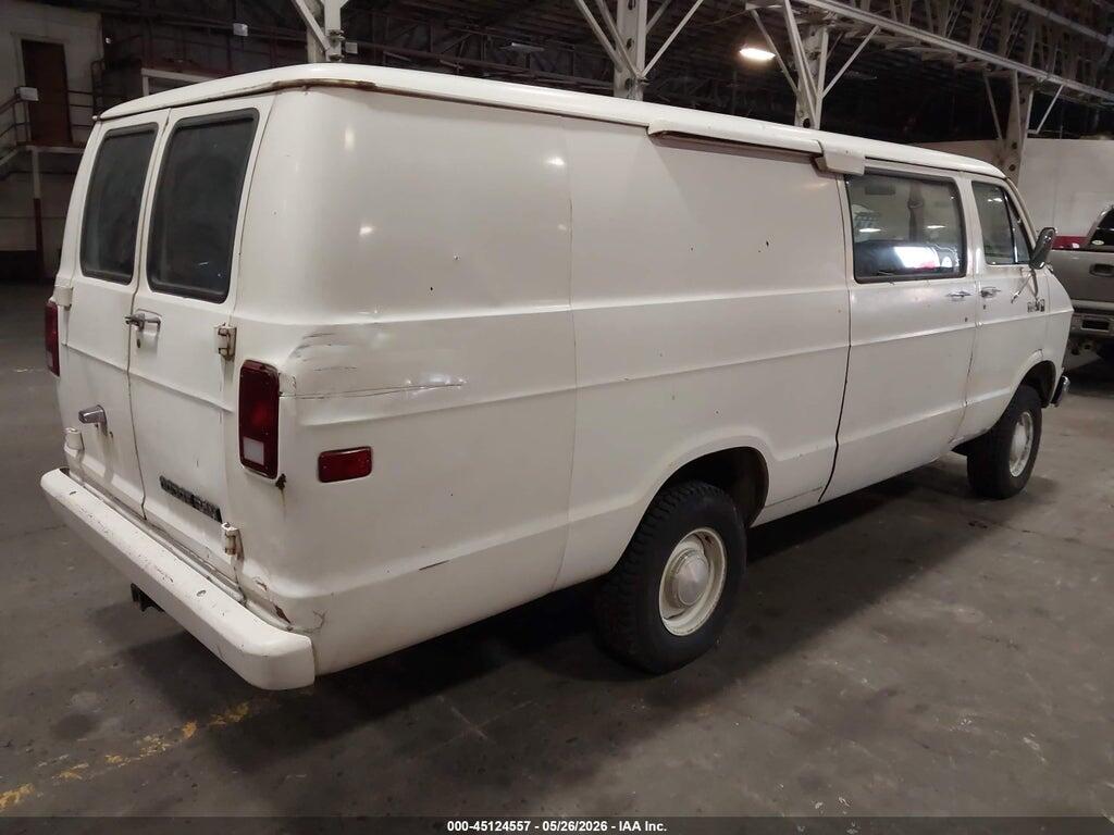 2B7HB23P4CK142551 1982 DODGE RAM VAN photo no. 4