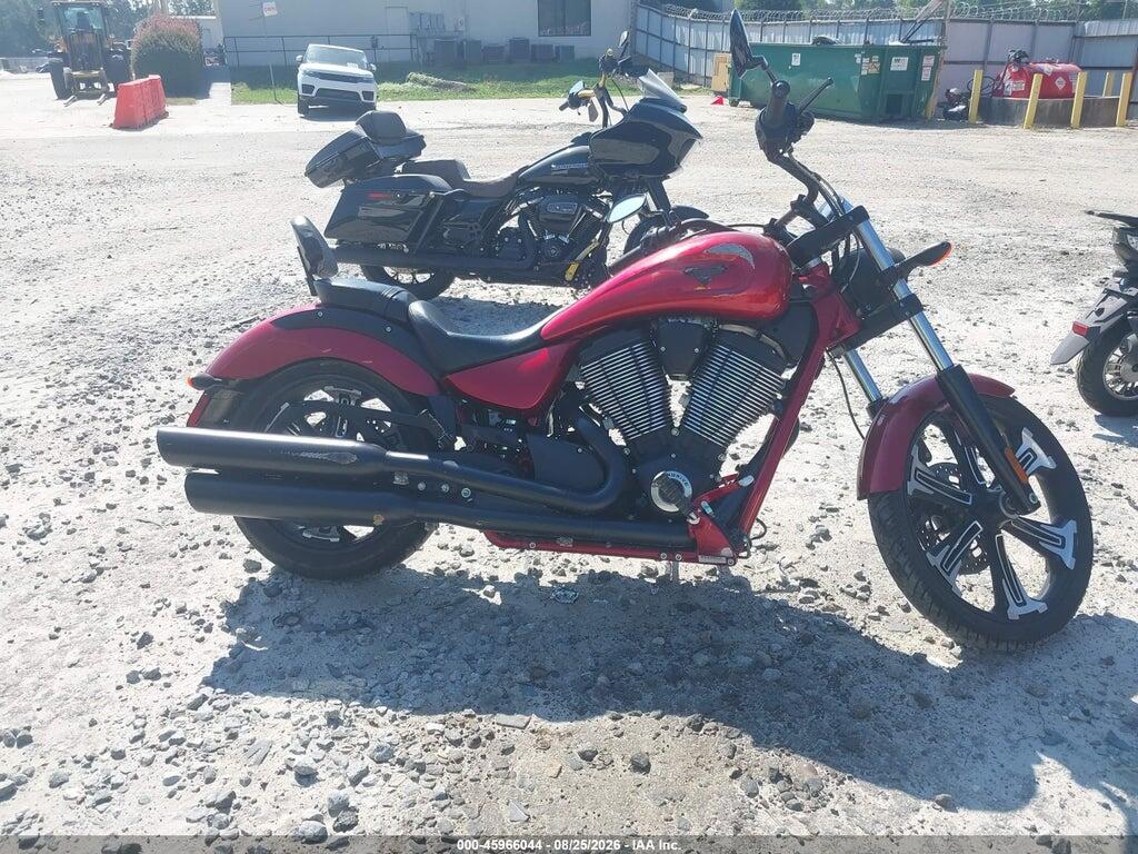 5VPCVBAB9H3059215 2017 VICTORY MOTORCYCLES VEGAS photo no. 12