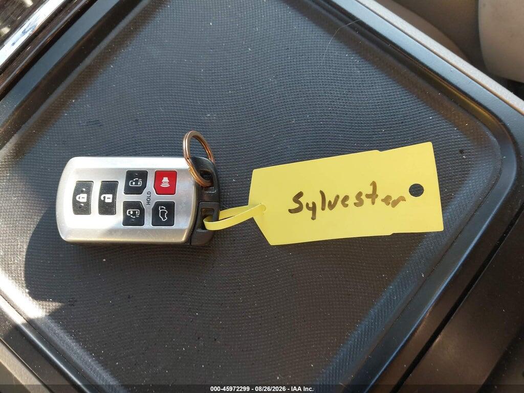 5TDYK3DC1GS724287 2016 TOYOTA SIENNA photo no. 11