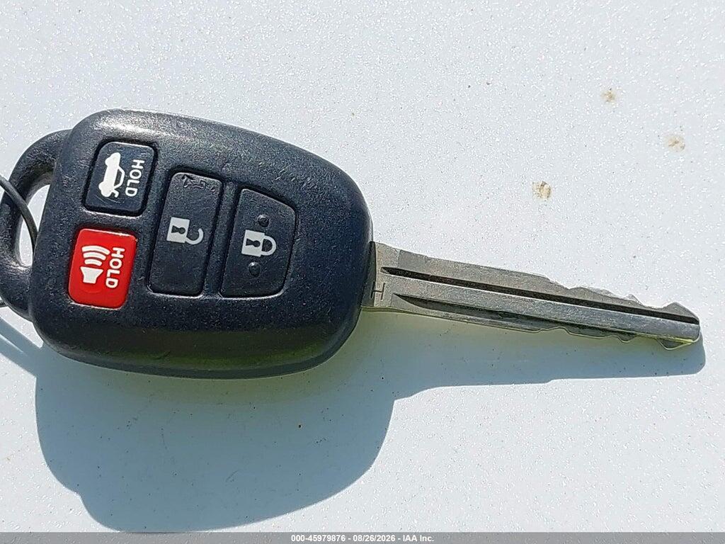 5YFBURHE9FP295437 2015 TOYOTA COROLLA photo no. 11