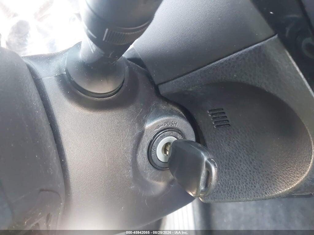 2T1BURHE6FC370272 2015 TOYOTA COROLLA photo no. 11