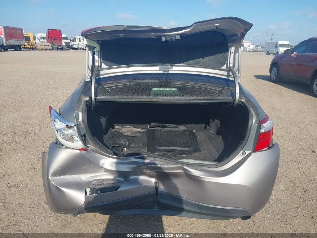 2T1BURHE6FC370272 2015 TOYOTA COROLLA photo no. 6