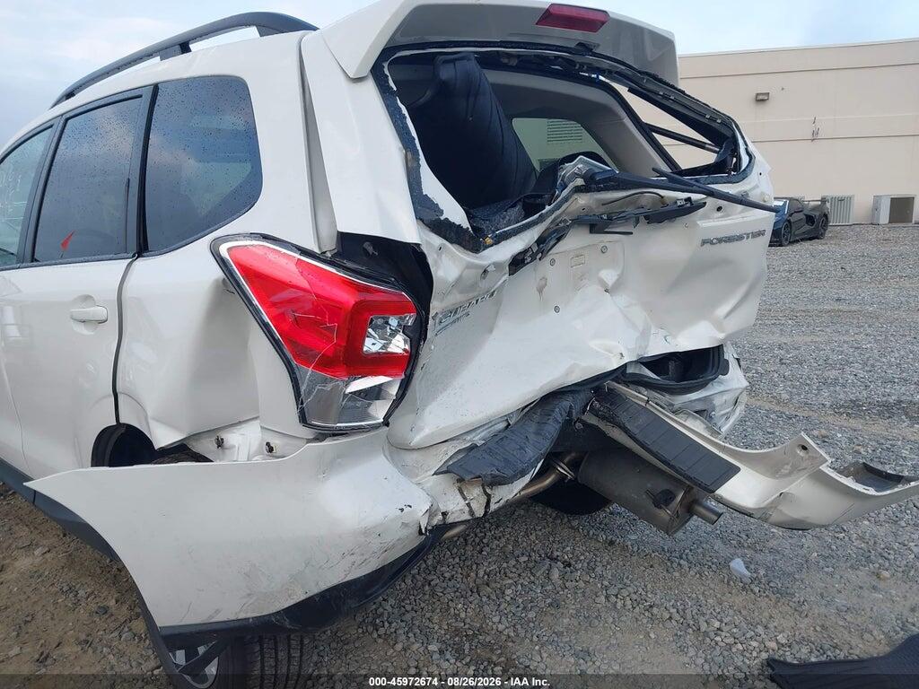 JF2SJADC8JH609227 2018 SUBARU FORESTER photo no. 6