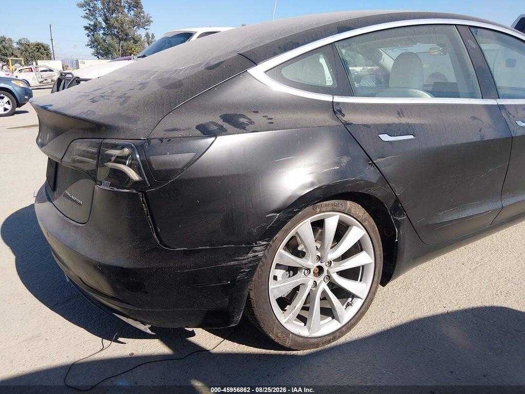 5YJ3E1EB3JF188417 2018 TESLA MODEL 3 photo no. 6