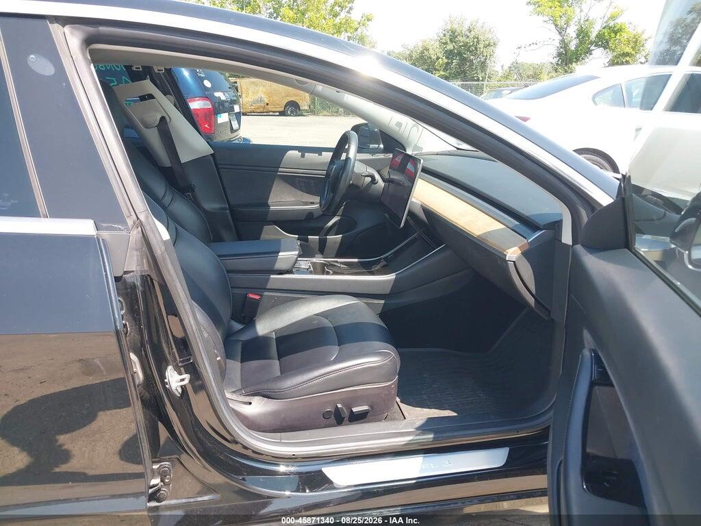 5YJ3E1EA4JF017523 2018 TESLA MODEL 3 photo no. 3