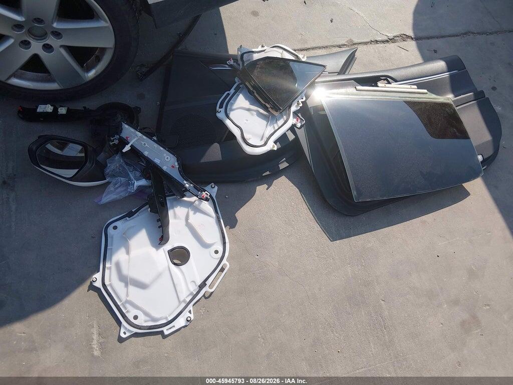 4T1B11HK9JU569629 2018 TOYOTA CAMRY photo no. 12