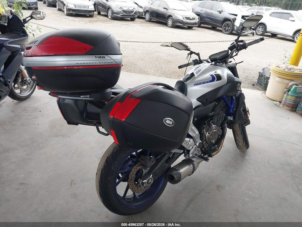 JYARM06E8GA011200 2016 YAMAHA FZ07 photo no. 4