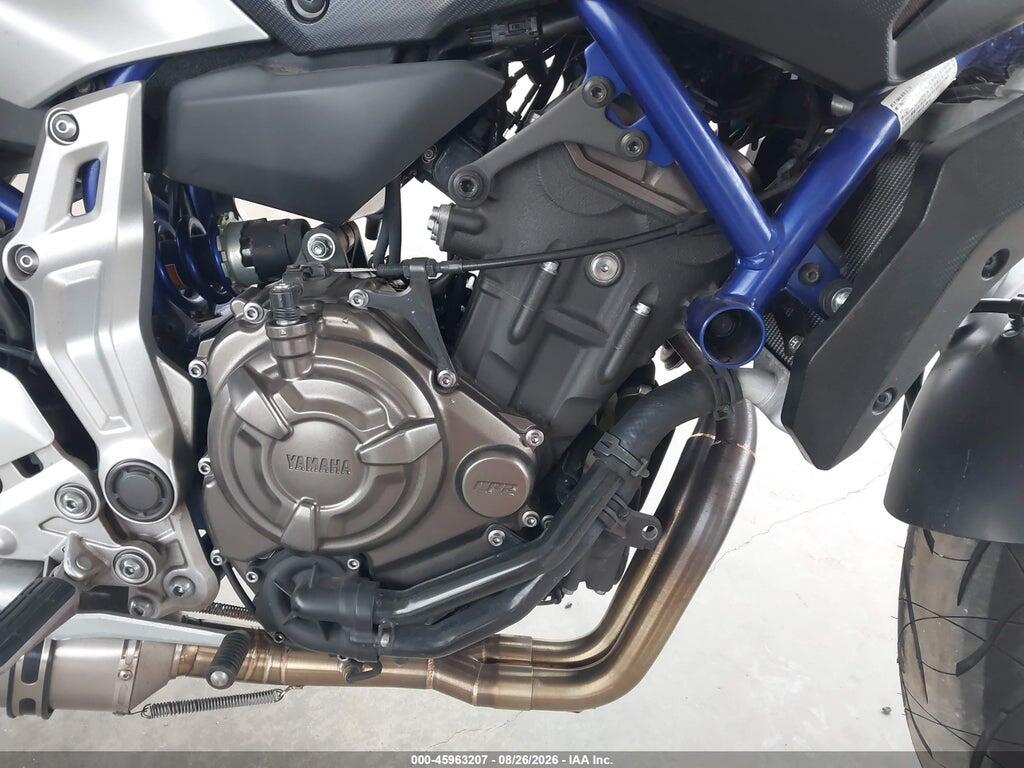 JYARM06E8GA011200 2016 YAMAHA FZ07 photo no. 8