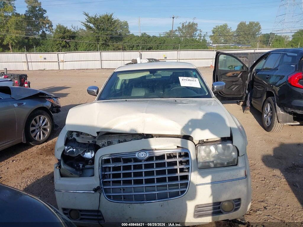 2C3CA5CV8AH235827 2010 CHRYSLER 300 photo no. 12