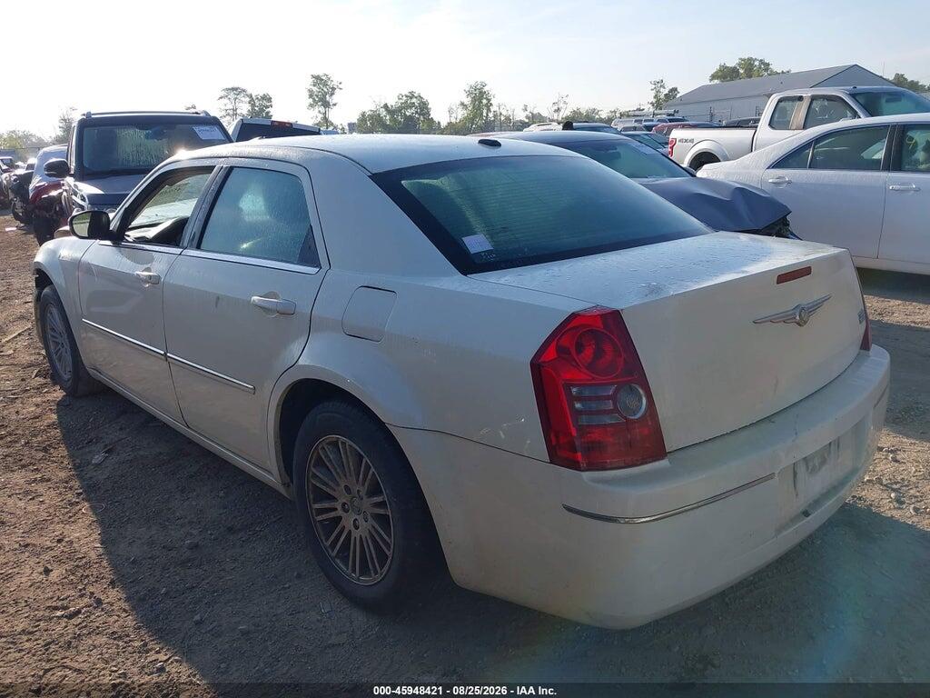2C3CA5CV8AH235827 2010 CHRYSLER 300 photo no. 3