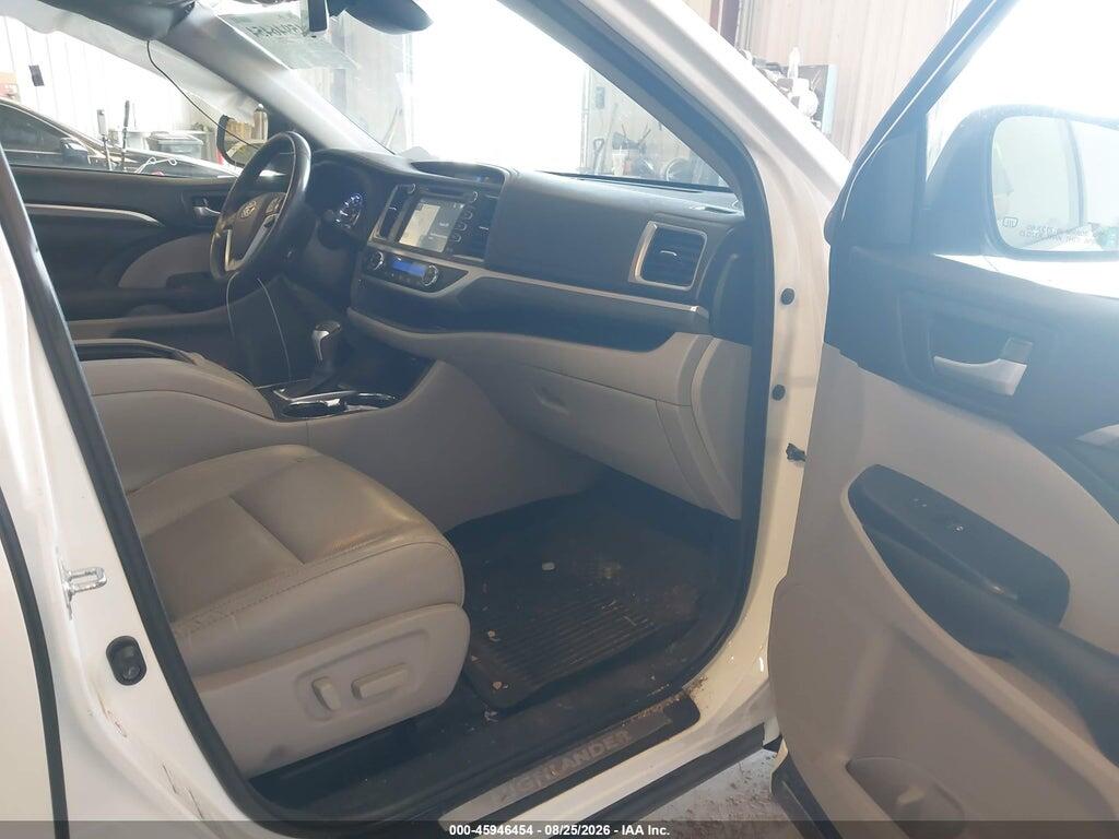 5TDDZRFHXJS821436 2018 TOYOTA HIGHLANDER photo no. 5