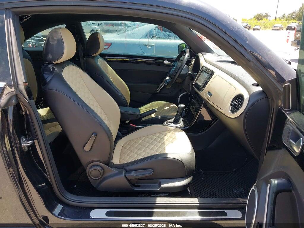 3VWFD7AT6KM705690 2019 VOLKSWAGEN BEETLE photo no. 5