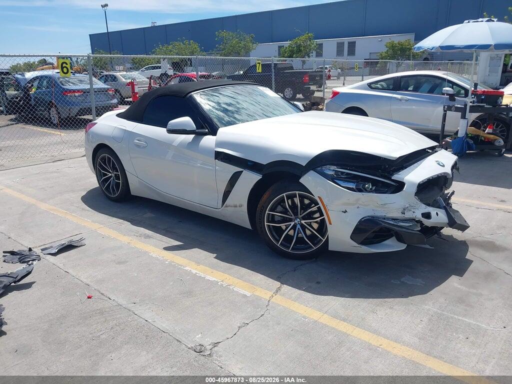 2022 BMW Z4 WBAHF3C0XNWX42325