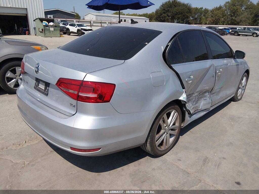 3VWLA7AJ7FM236822 2015 VOLKSWAGEN JETTA photo no. 4
