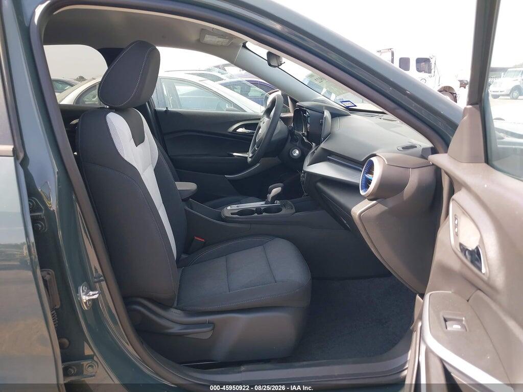 KL77LFEP1SC196236 2025 CHEVROLET TRAX photo no. 5